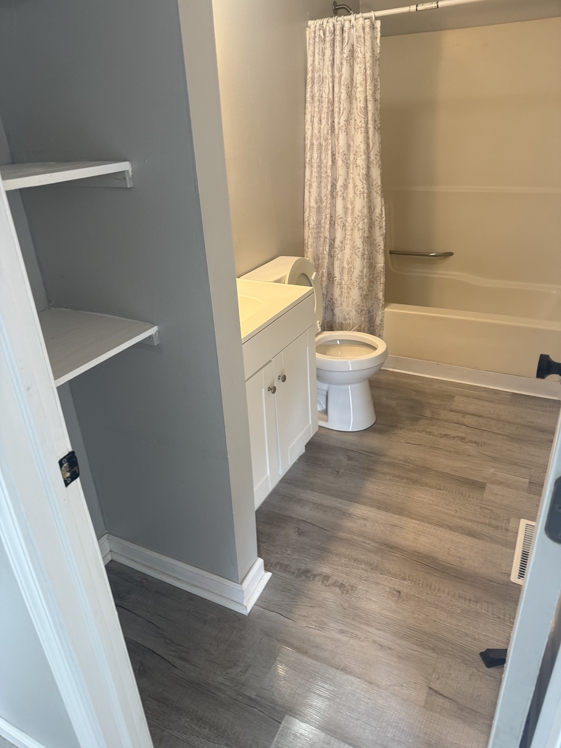 Clean vacant apartment bathroom